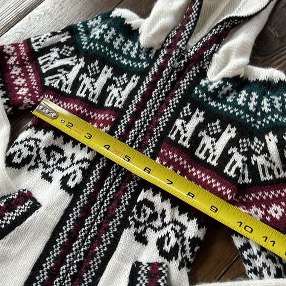 Adorable little girls, zipper hooded cardigan with llamas ￼SZ 4-5 - Picture 8 of 11